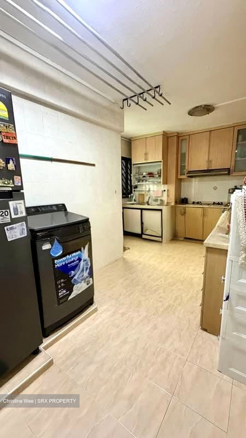 Blk 401 Hong Kah Court (Jurong West), HDB 5 Rooms #588142091